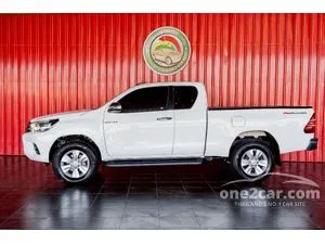 2017 Toyota HILUX REVO 2.4 E Prerunner Smart Cab Pickup