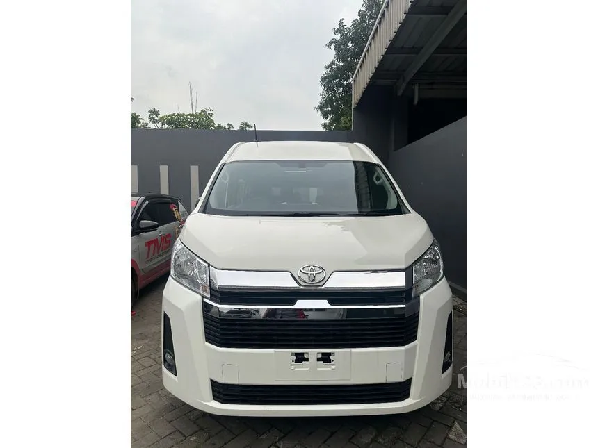 2026 Toyota Hiace Premio Van