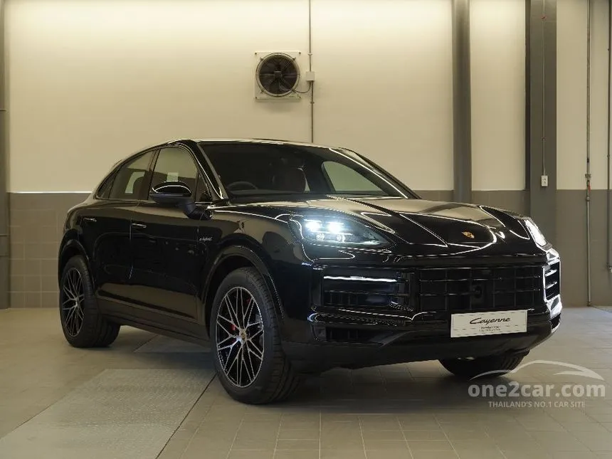 2026 Porsche CAYENNE S E-Hybrid Coupe