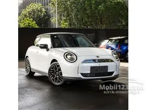 2025 MINI Cooper Cooper SE Hatchback