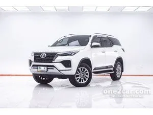 2021 Toyota FORTUNER 2.4 V SUV