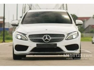 2017 Mercedes-Benz C200 2.0 AMG Line Sedan