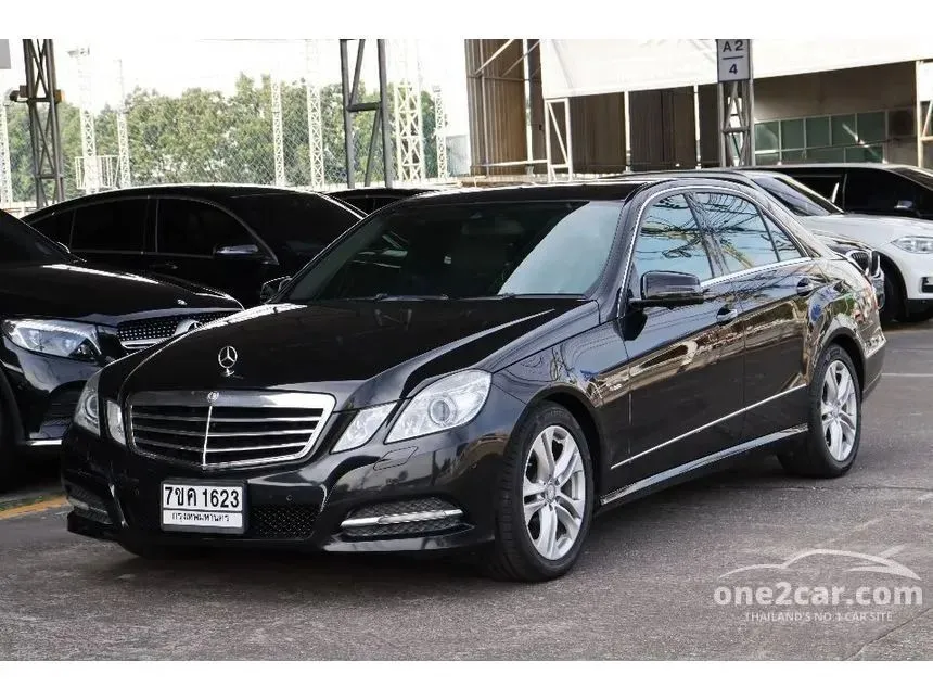 2012 Mercedes-Benz E250 Avantgarde CGI BlueEFFICIENCY Sedan