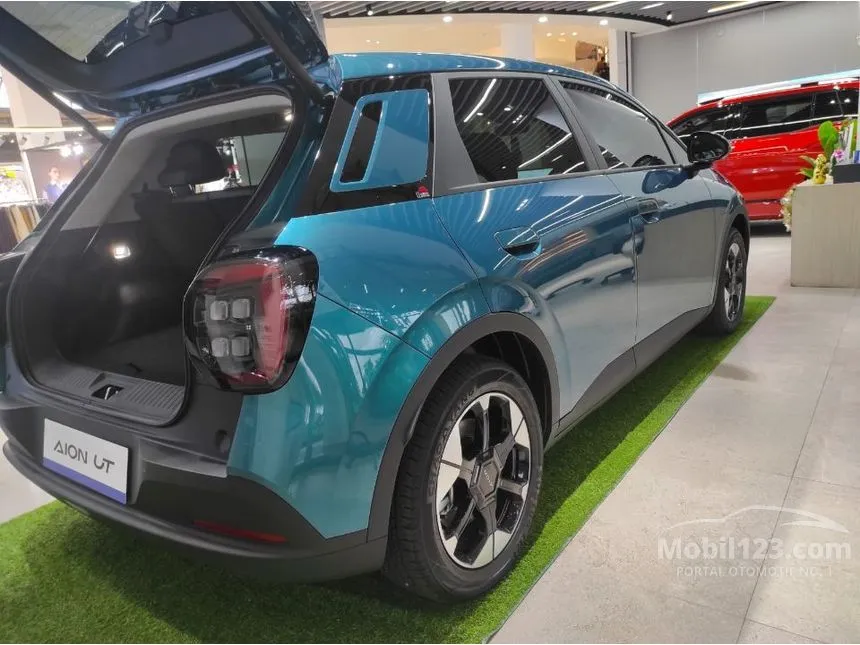 2026 GAC AION UT Premium Hatchback