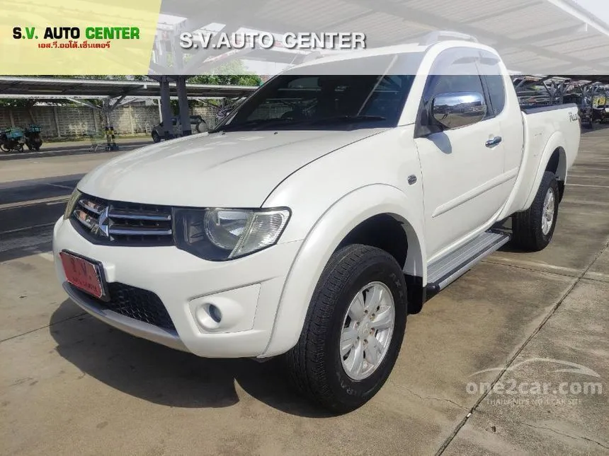 2014 Mitsubishi TRITON GLX Plus Mega Cab Pickup