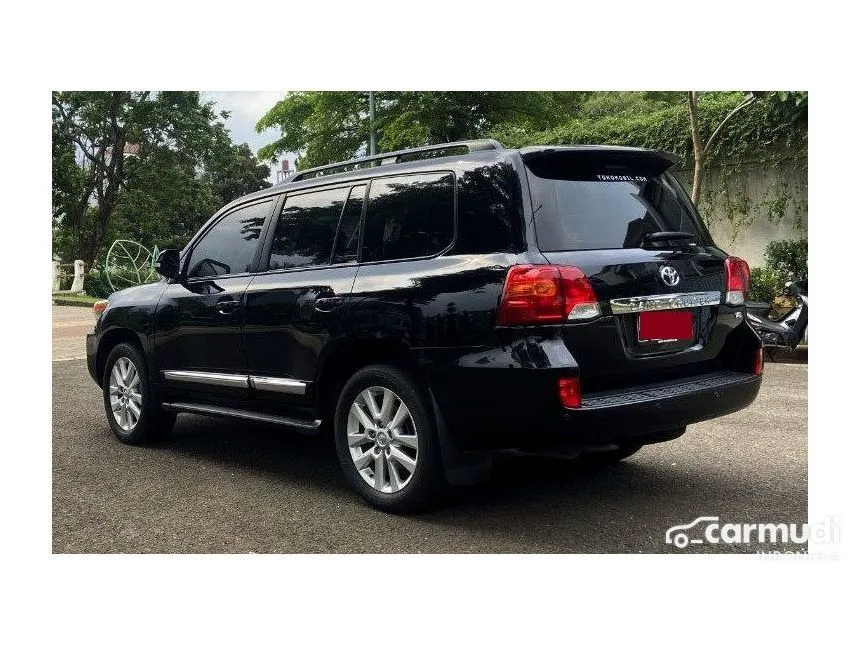 2014 Toyota Land Cruiser Full Spec E VX SUV