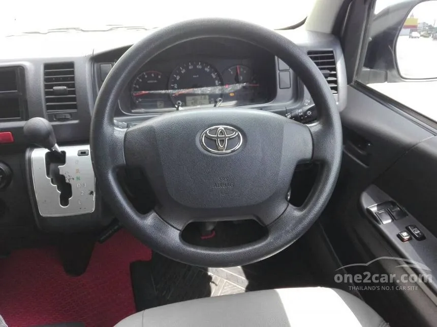 2020 Toyota Hiace D4D Van