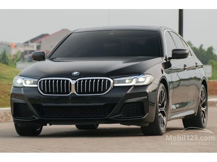 2022 BMW 520i M Sport Sedan