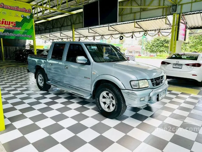 2001 Isuzu Dragon Eyes LS Cab-4 Pickup