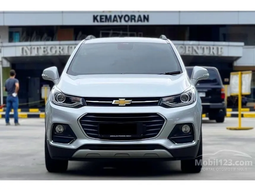Jual Mobil Chevrolet Trax 2019 Premier 1.4 di DKI Jakarta Automatic SUV Silver Rp 185.000.000