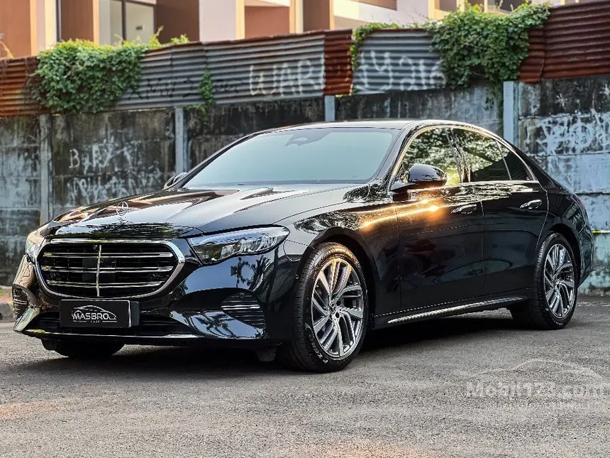 2024 Mercedes-Benz E200 Exclusive Line Sedan