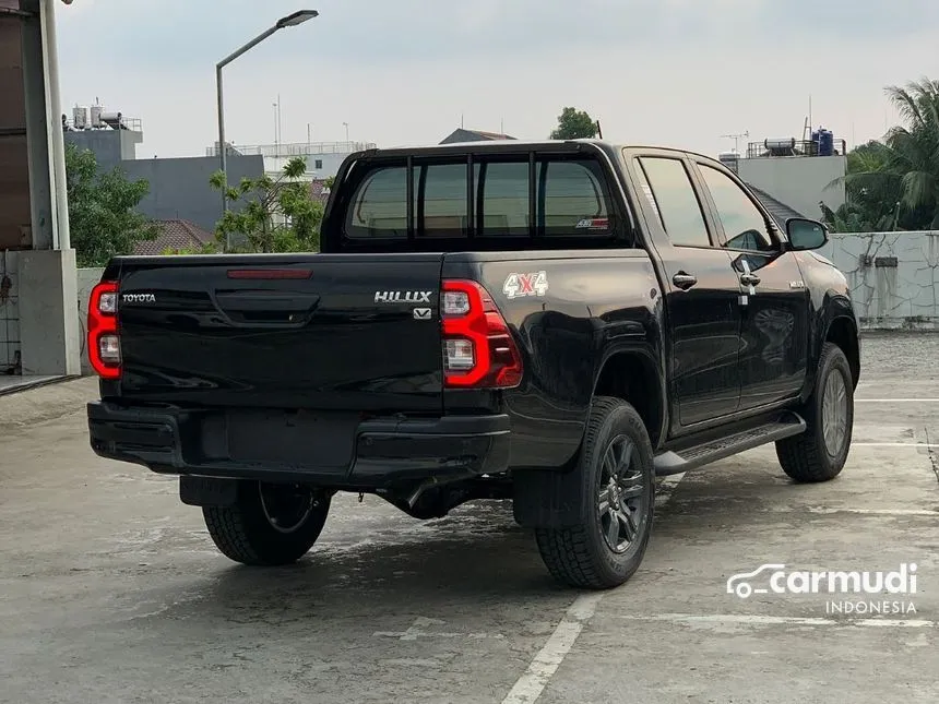 2024 Toyota Hilux V Dual Cab Pick-up