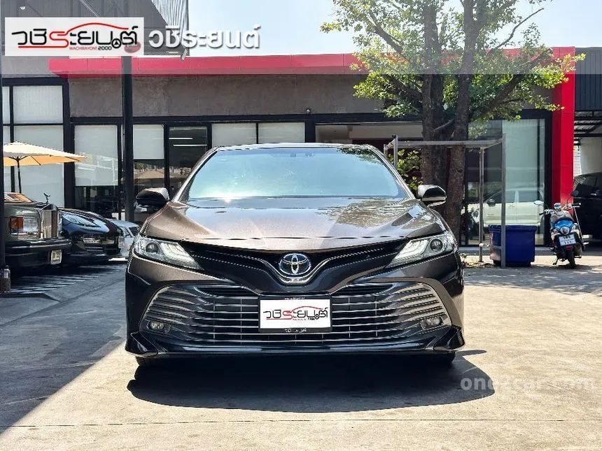 2019 Toyota CAMRY Hybrid Sedan