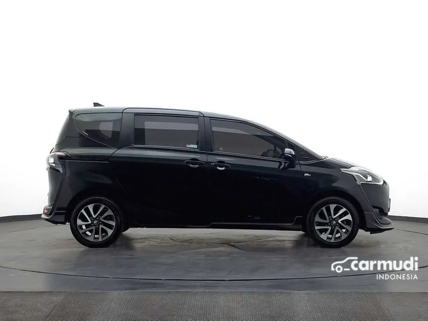2016 Toyota Sienta Q MPV
