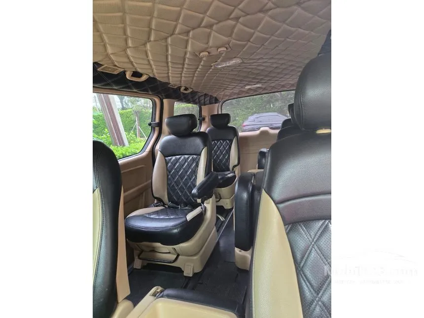 2012 Hyundai H-1 Elegance MPV