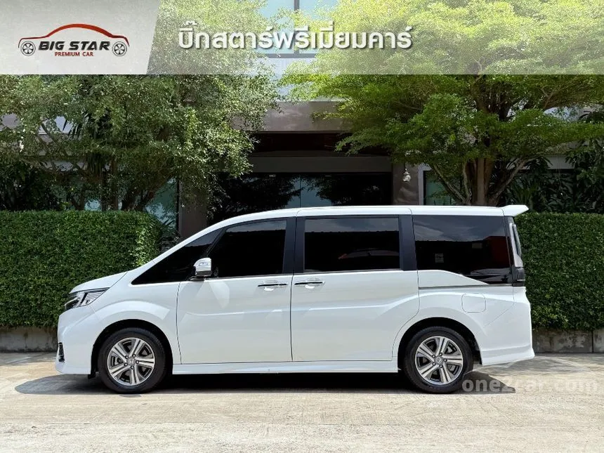 2022 Honda STEPWGN Spada e:HEV Premium Line Wagon
