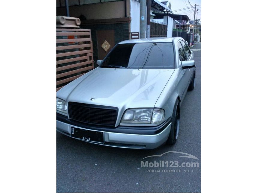 Jual Mobil Mercedes-Benz C180 1995 1.8 di DKI Jakarta 