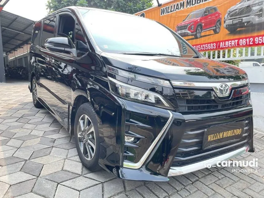 2018 Toyota Voxy MPV