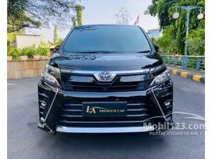 2018 Toyota Voxy 2.0 MPV