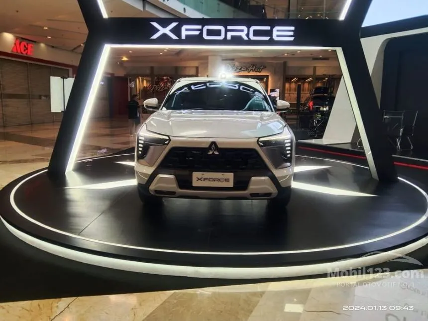 Jual Mobil Mitsubishi XFORCE 2024 Ultimate 1.5 di Banten Automatic Wagon Putih Rp 333.000.000