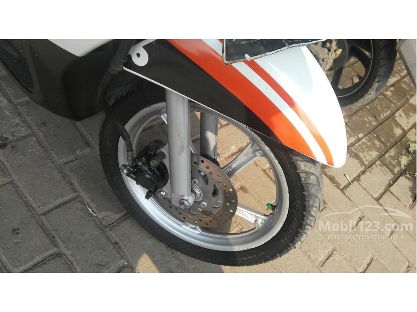 Jual Motor  Yamaha  Fino  2013  0 1 di Jawa Barat Automatic 