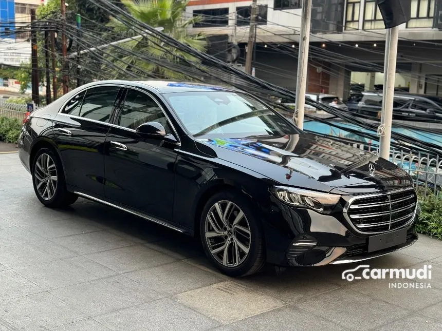 2025 Mercedes-Benz E200 Exclusive Line Sedan