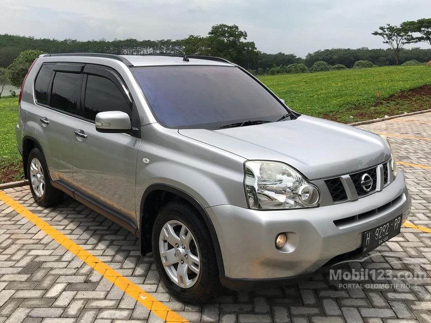 Jual Mobil Nissan X-Trail 2010 T31 2.0 di Jawa Tengah Manual SUV Silver