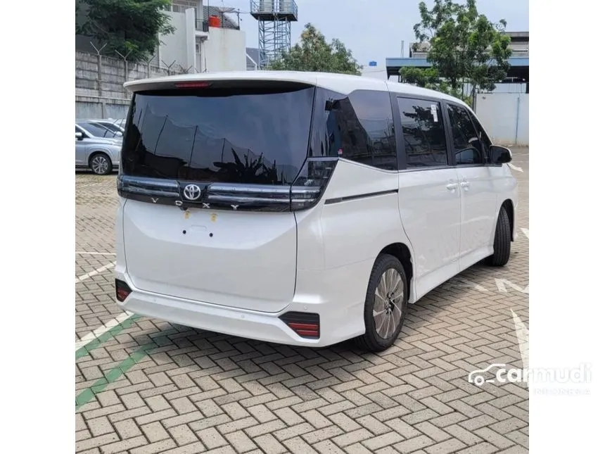 2024 Toyota Voxy Van Wagon