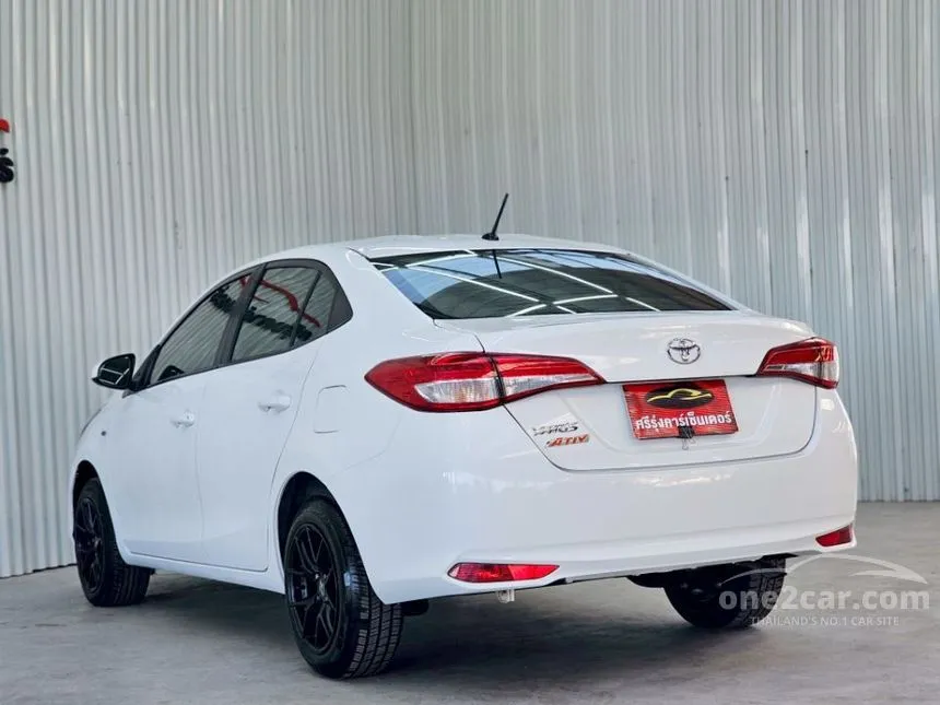 2018 Toyota Yaris Ativ E Sedan