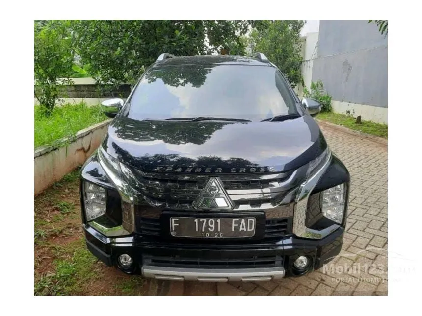 Jual Mobil Mitsubishi Xpander 2021 CROSS Premium Package 1.5 di Jawa Barat Automatic Wagon Hitam Rp 240.000.000
