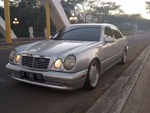 1998 Mercedes-Benz E320 3.2 W210 3.2 Automatic Sedan