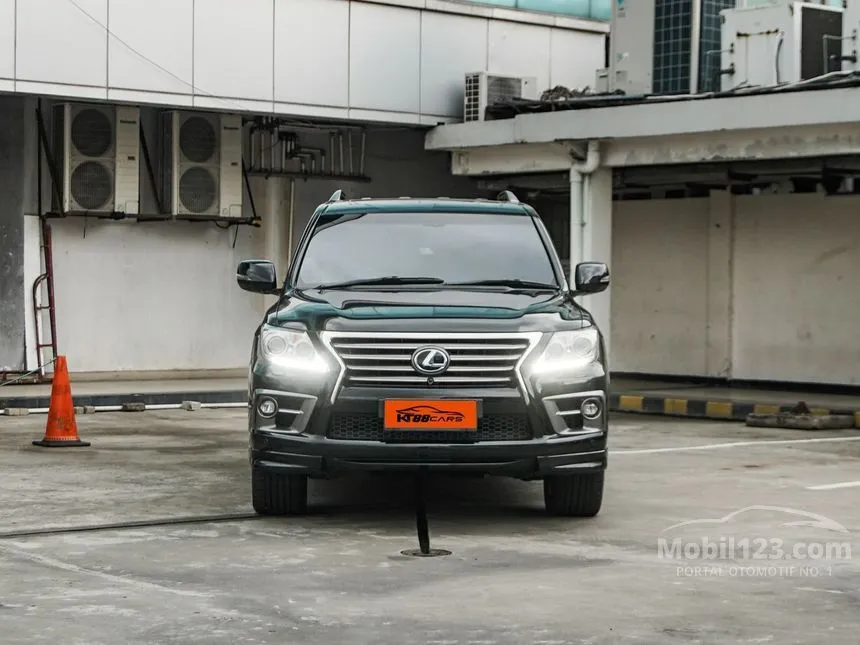 2014 Lexus LX 570 SUV