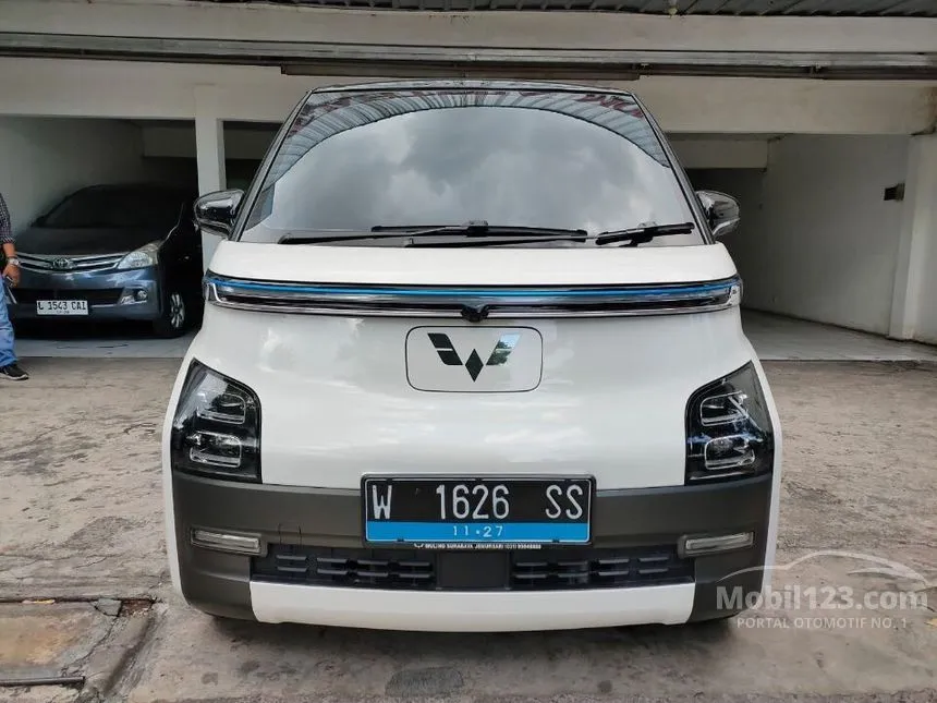 Jual Mobil Wuling EV 2022 Air ev Long Range di Jawa Timur Automatic Hatchback Putih Rp 225.000.000