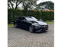 2023 Mercedes-Benz C300 2.0 AMG Line Sedan SANGAT TERAWAT BERGARANSI 