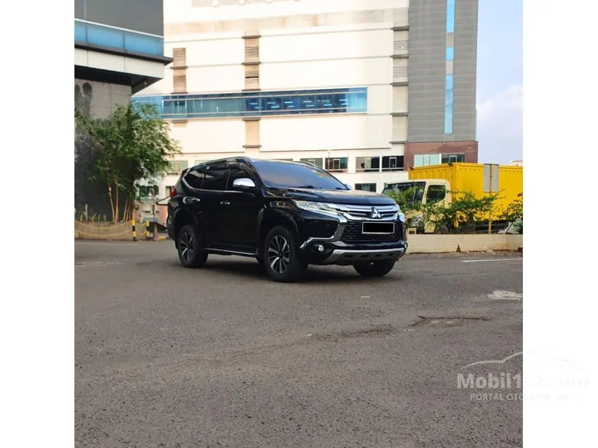 2017 Mitsubishi Pajero Sport Dakar 4X2 SUV