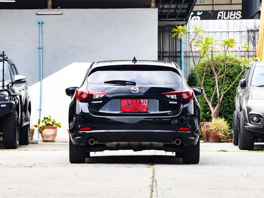 2019 Mazda 3 S Sports Hatchback