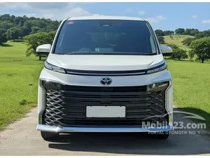 2024 Toyota Voxy 2.0 (Premium Color) MPV