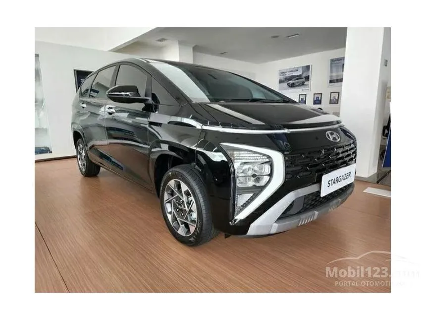 Jual Mobil Hyundai Stargazer 2024 Prime 1.5 di Banten Automatic Wagon Hitam Rp 291.000.000