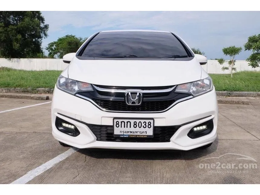 2018 Honda JAZZ V Hatchback