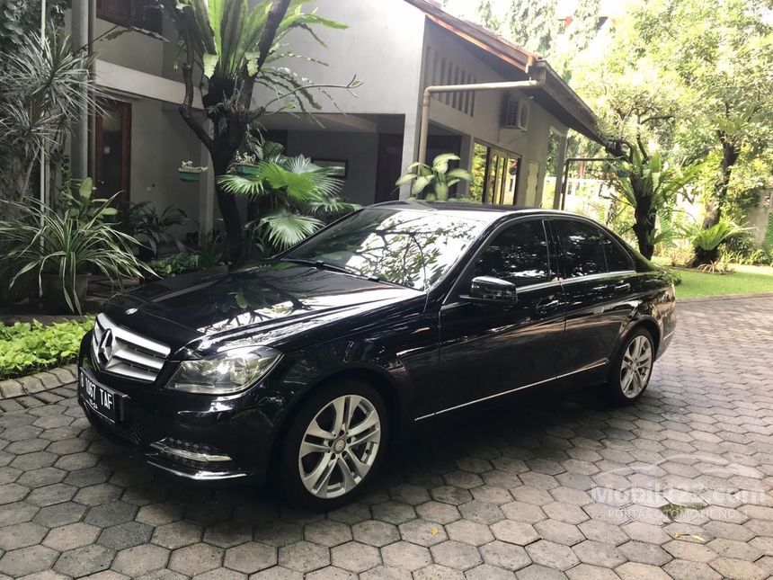 Jual Mobil Mercedes  Benz  C200  2014  CGI 1 8 di DKI Jakarta 