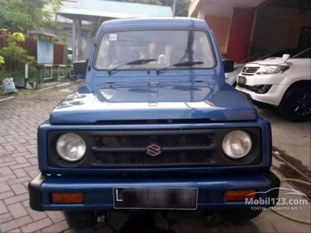 Suzuki Katana Mobil bekas dijual di Jawa-timur Indonesia Suzuki Katana Mobil bekas dijual di Jawa-timur Indonesia