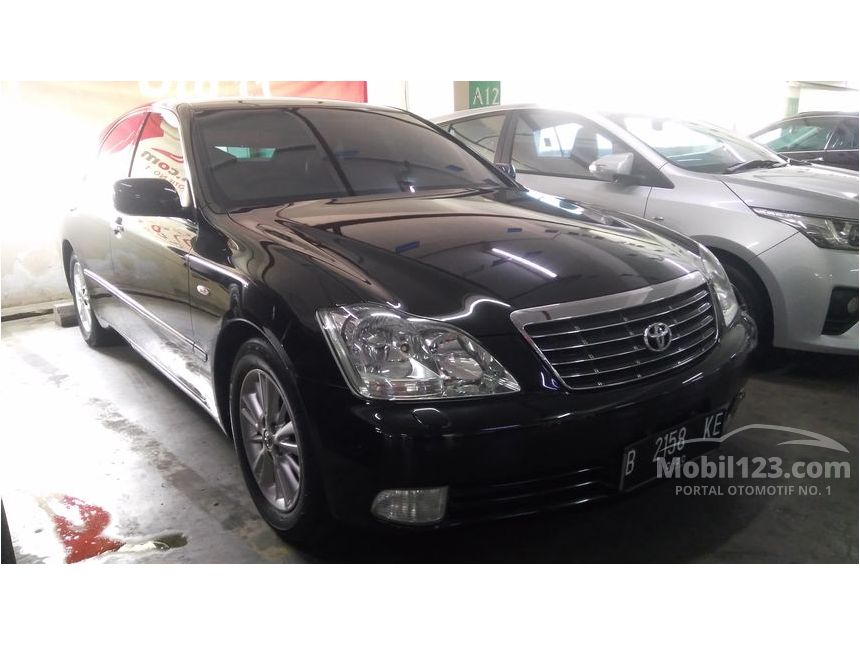 Jual Mobil  Toyota  Crown  2005 Royal  Saloon  Full 3 0 di DKI 