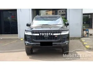 2023 Toyota Land Cruiser 3.3 300 GR-S (Premium Colour) SUV