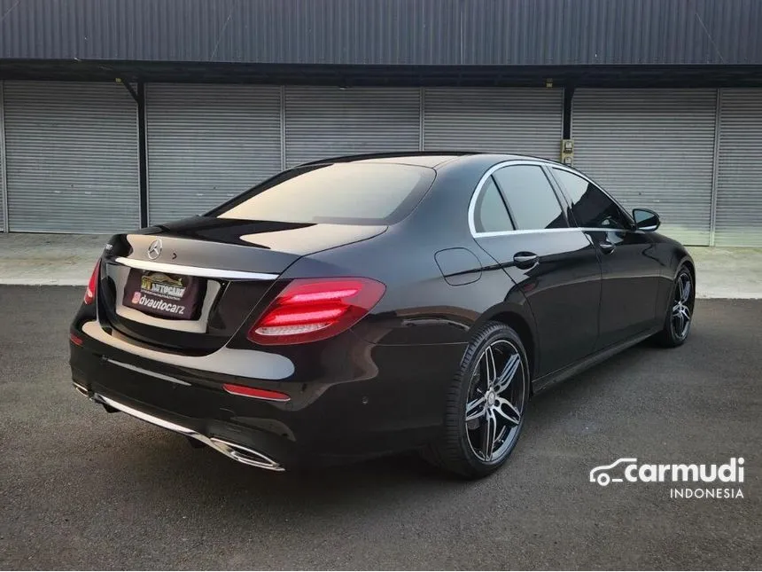 2017 Mercedes-Benz E300 AMG Line Sedan