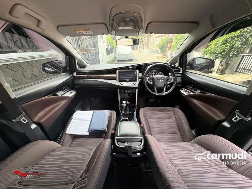 2021 Toyota Kijang Innova V MPV