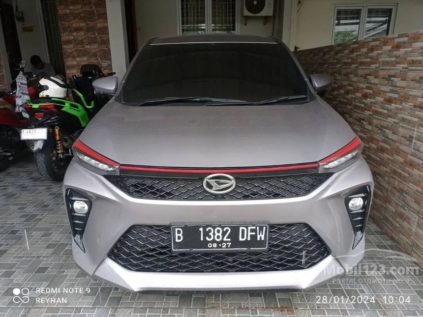 Jual Mobil Daihatsu Xenia 2022 R 1.5 di DKI Jakarta Automatic MPV Silver Rp 206.000.000