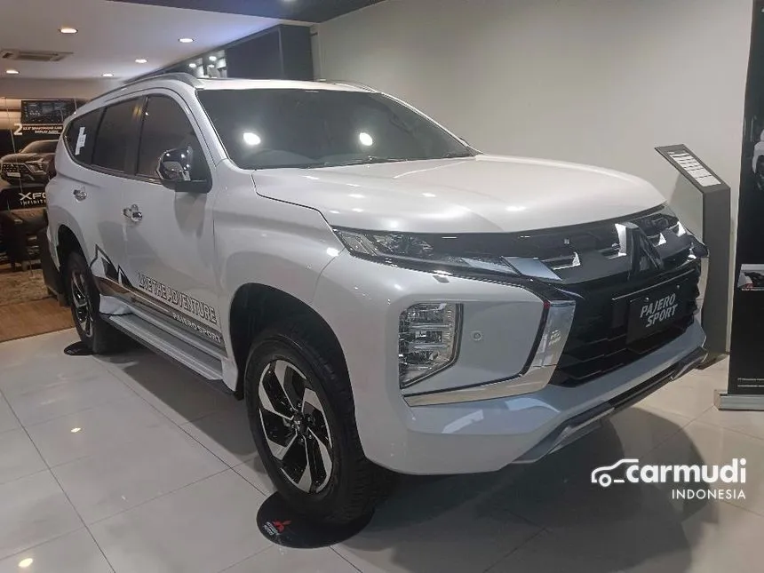 2024 Mitsubishi Pajero Sport Dakar SUV