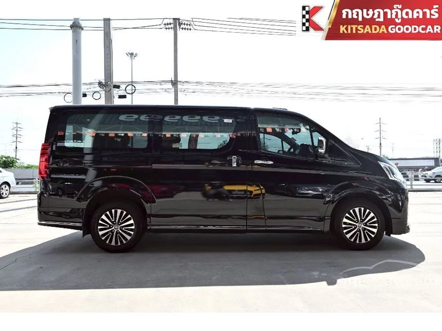 2020 Toyota Majesty Grande Van