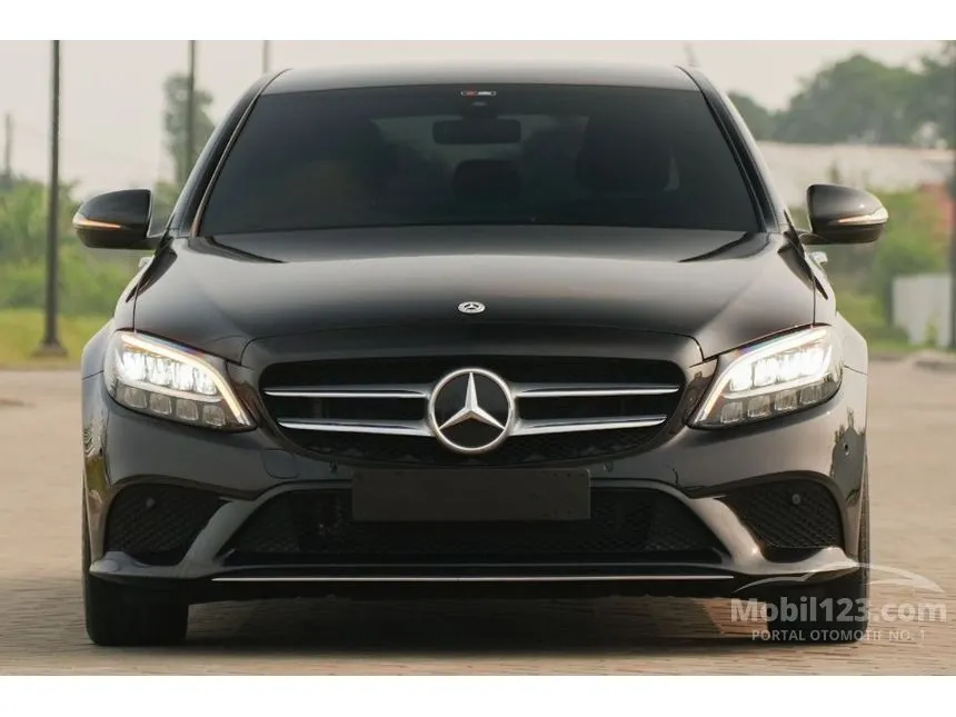 2019 Mercedes-Benz C200 EQ Boost Avantgarde Line Sedan