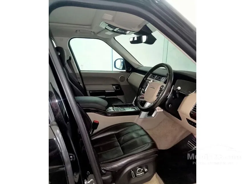 2017 Land Rover Range Rover Vogue SUV